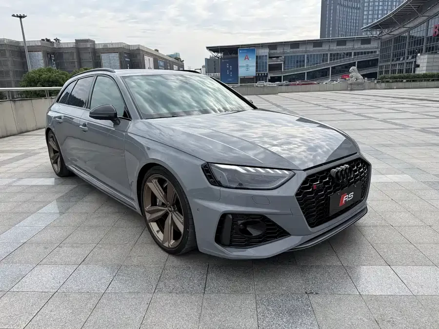 Audi RS 4