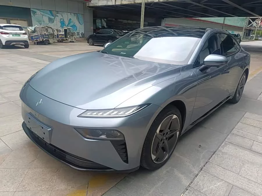 Dongfeng eπ007