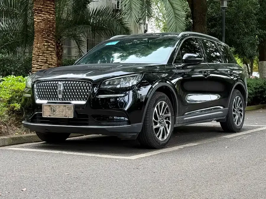 Lincoln Adventurer
