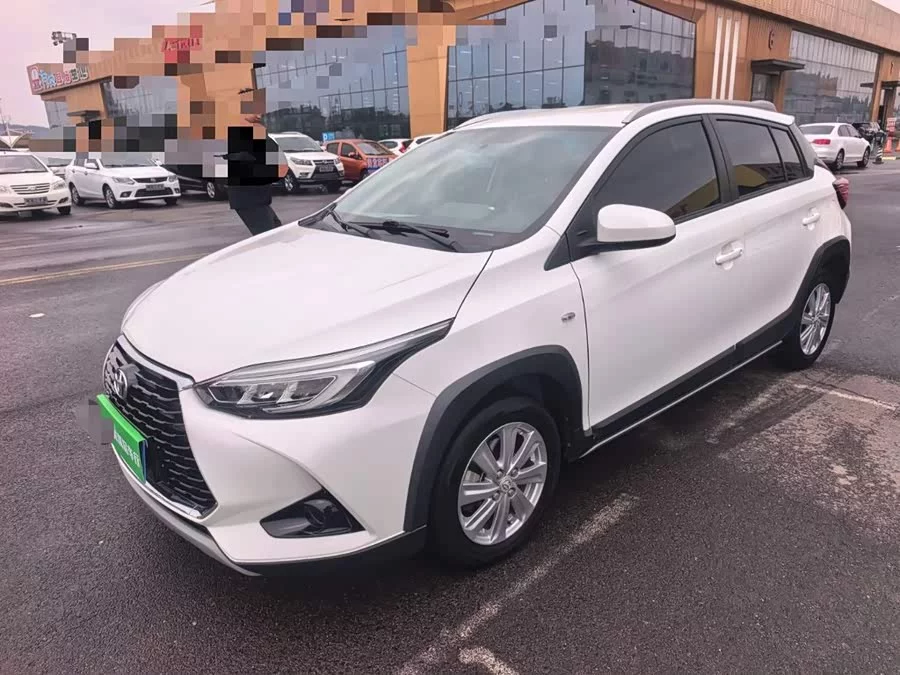 Toyota YARiS L