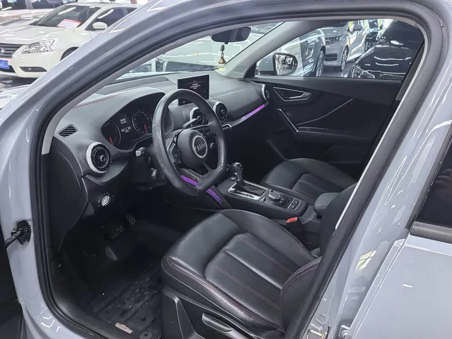 Audi Q2L