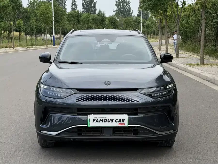 Leapmotor C11