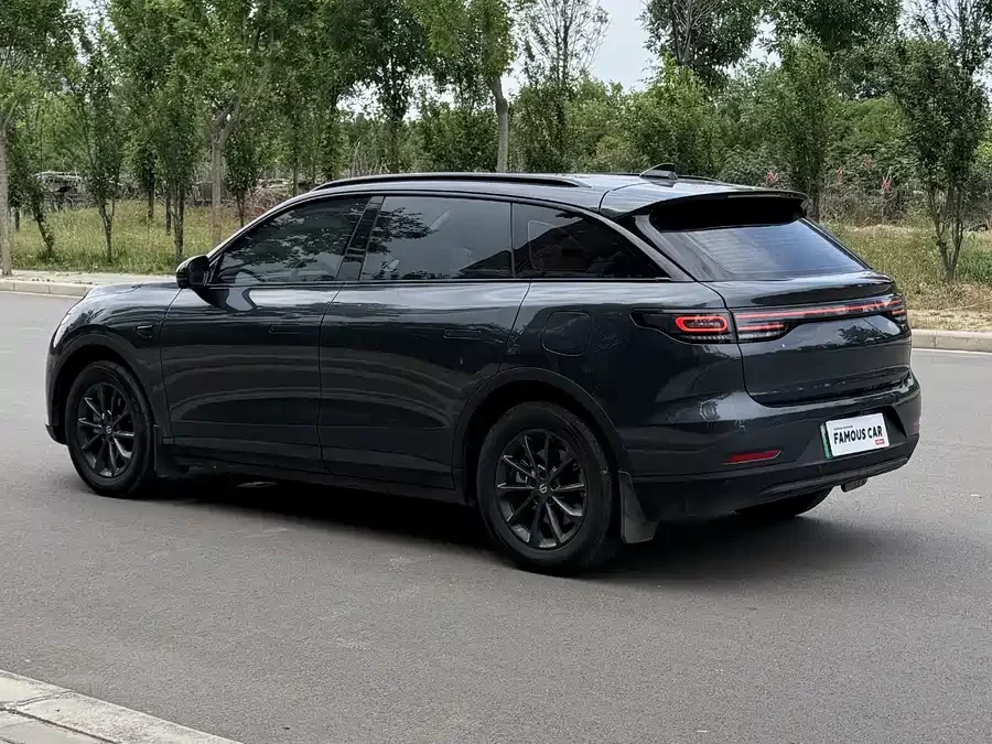 Leapmotor C11