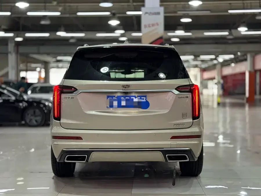 Cadillac XT6