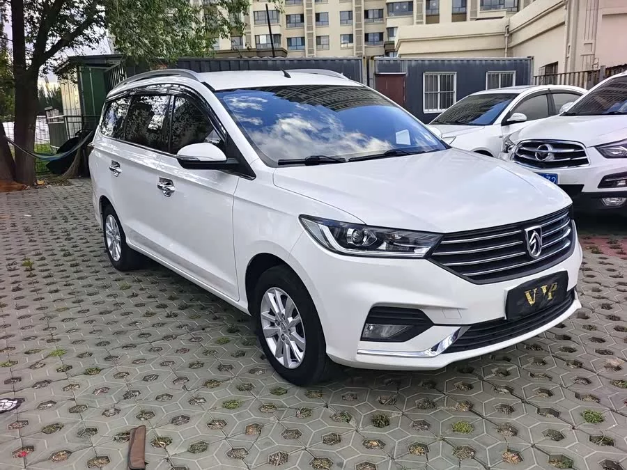 Baojun 360