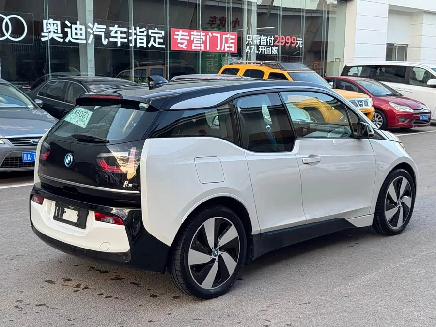BMW i3