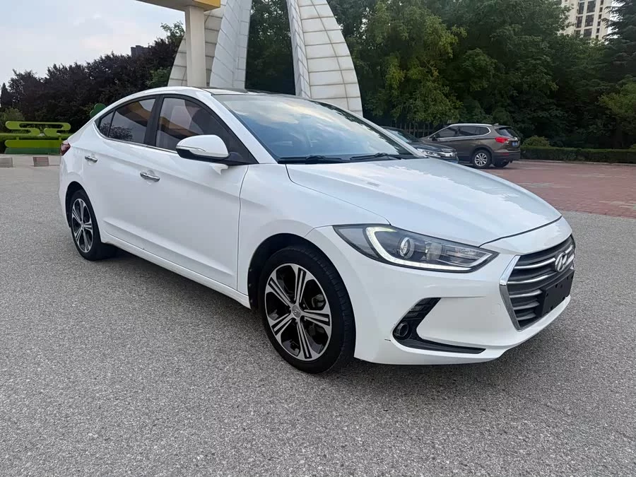 Hyundai elantra