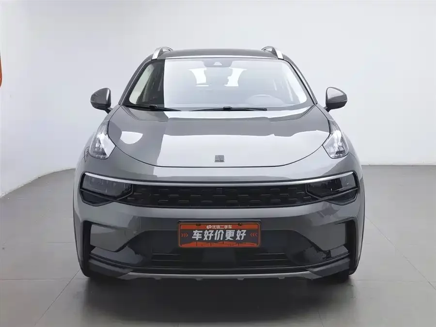 Lynk & Co 01