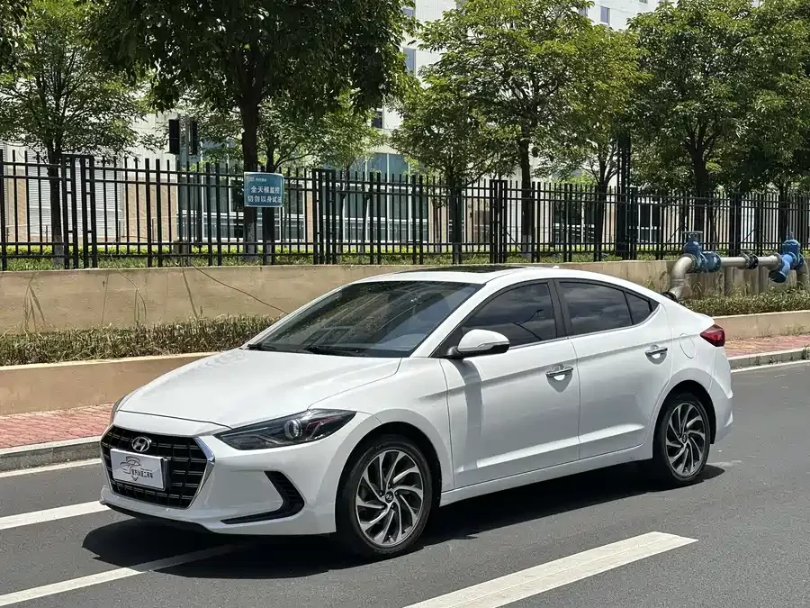 Hyundai elantra