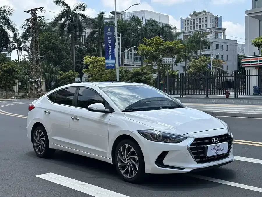 Hyundai elantra