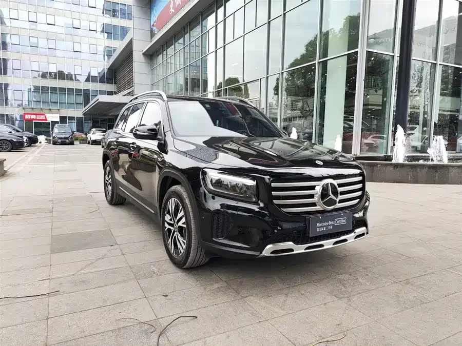 Mercedes Benz GLB