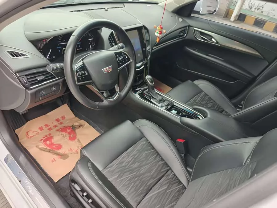 Cadillac ATS-L