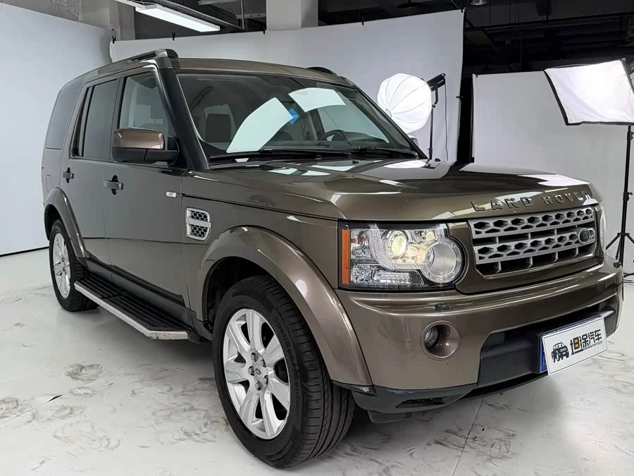 Land Rover finds