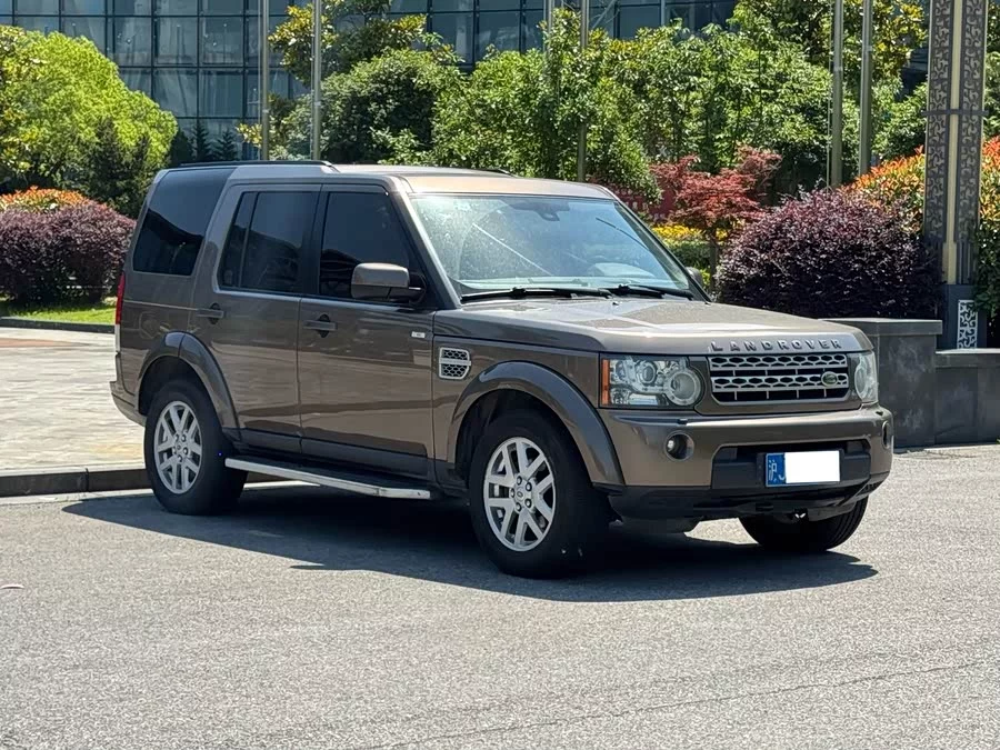 Land Rover finds