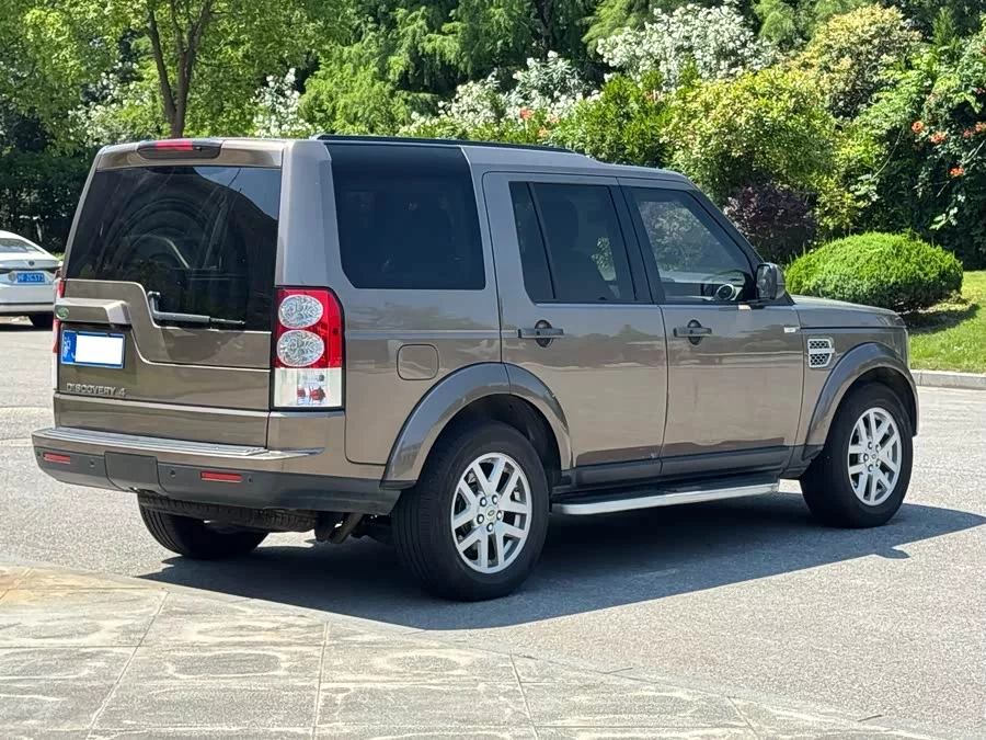 Land Rover finds