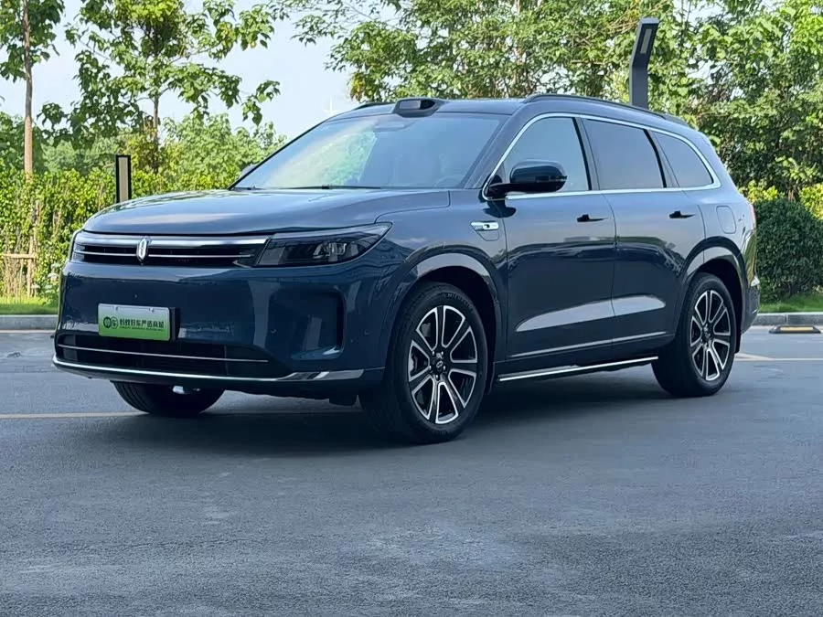 AITO Wenjie M7