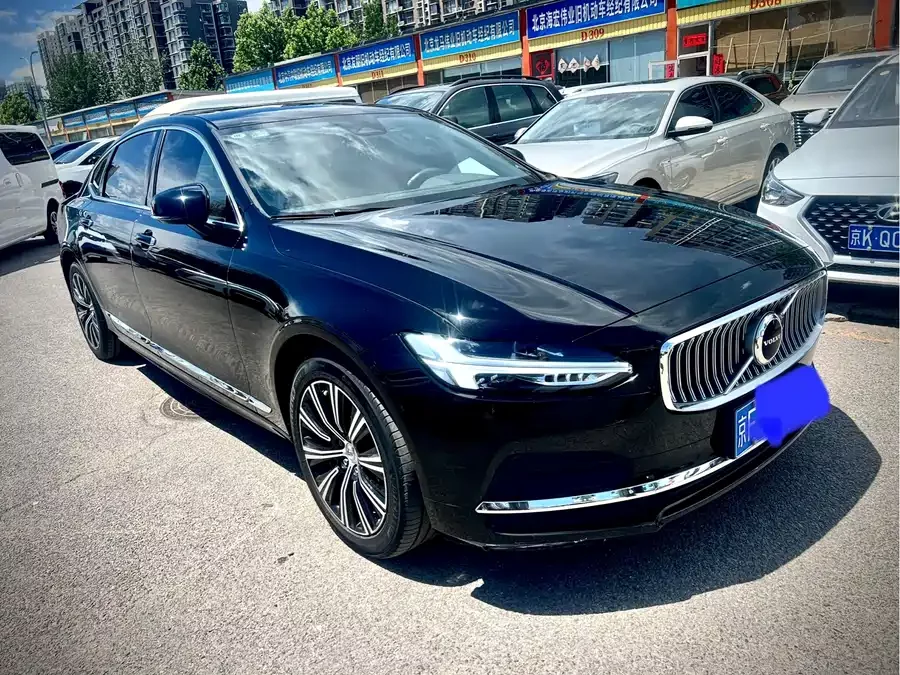 Volvo S90