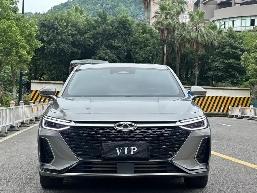 Chery Arrizo 8