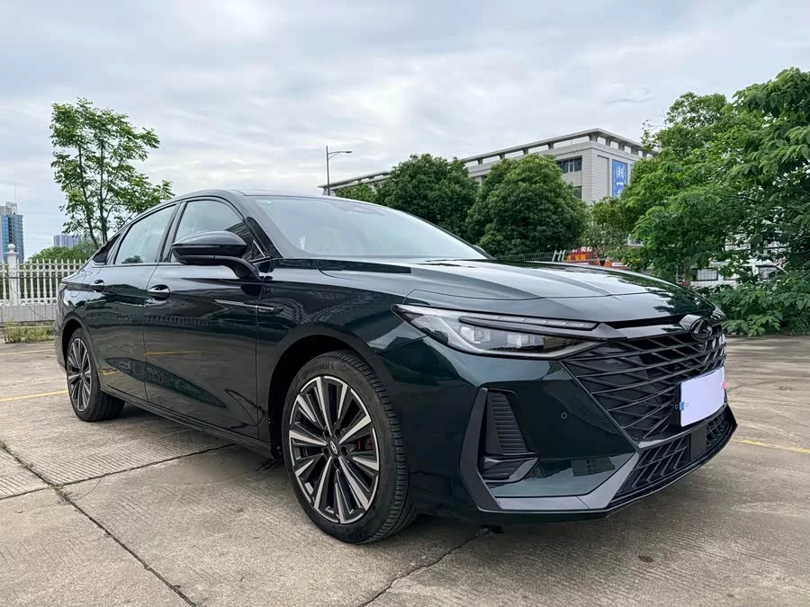 Chery Arrizo 8