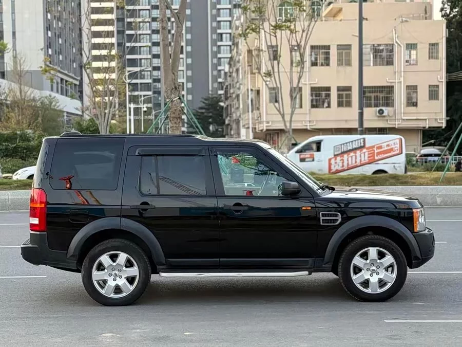 Land Rover finds