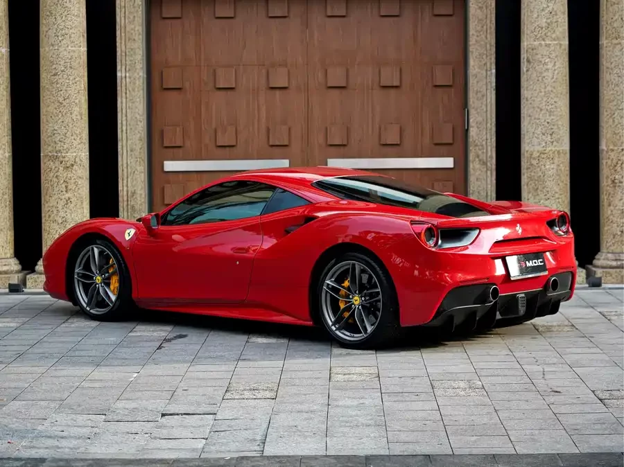 Ferrari 488