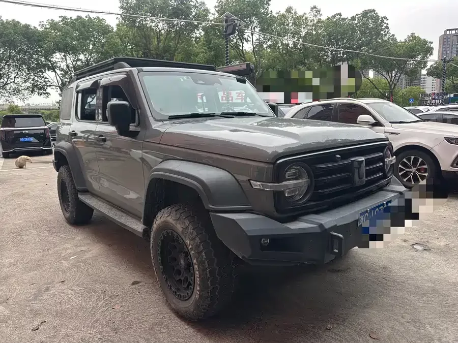 TANK 300