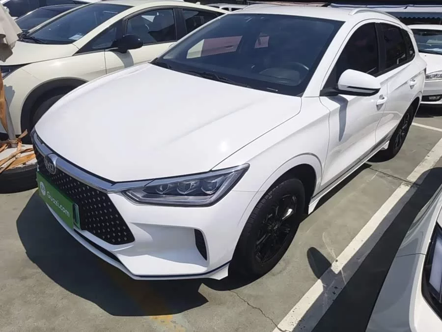 BYD e2