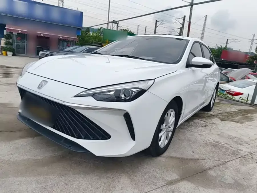 Roewe i5