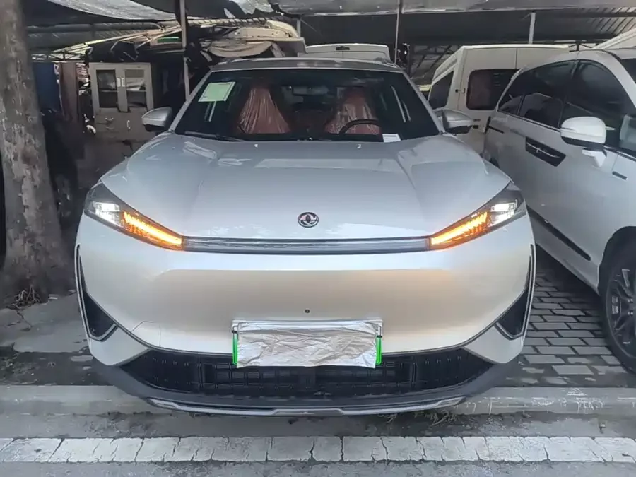 Dongfeng L7
