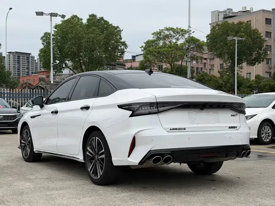 Chery Arrizo 8