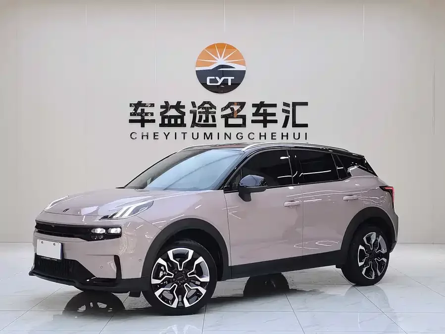 Lynk & Co 06