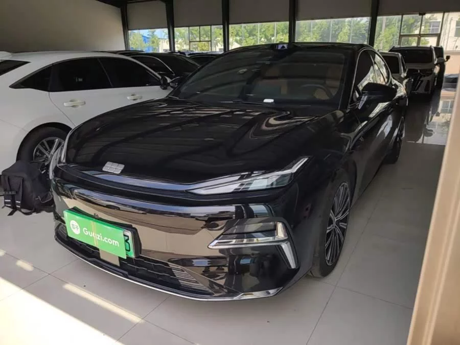 Geely Galaxy Star 8