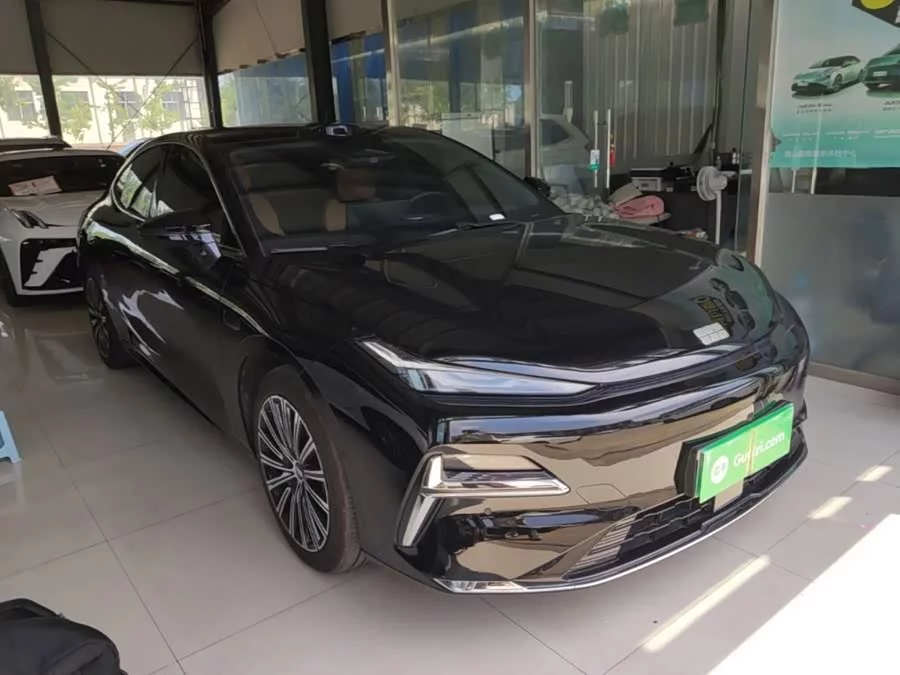 Geely Galaxy Star 8