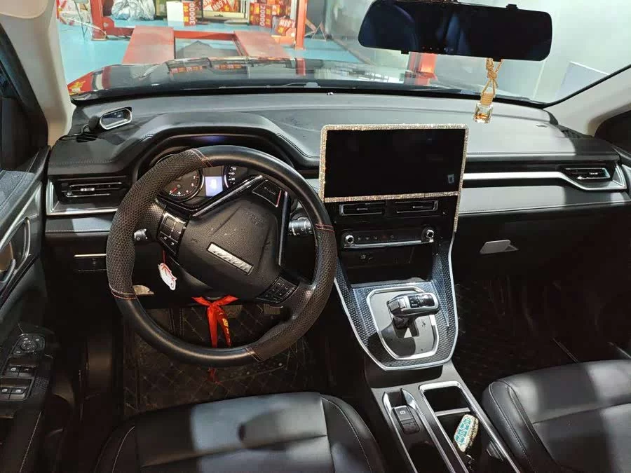 Haval M6