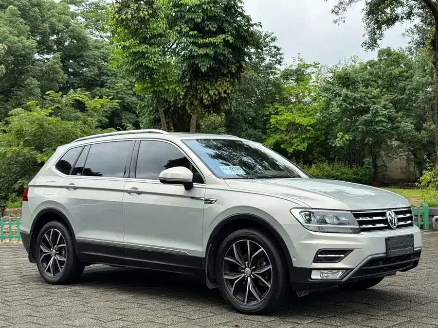 Volkswagen Tiguan L