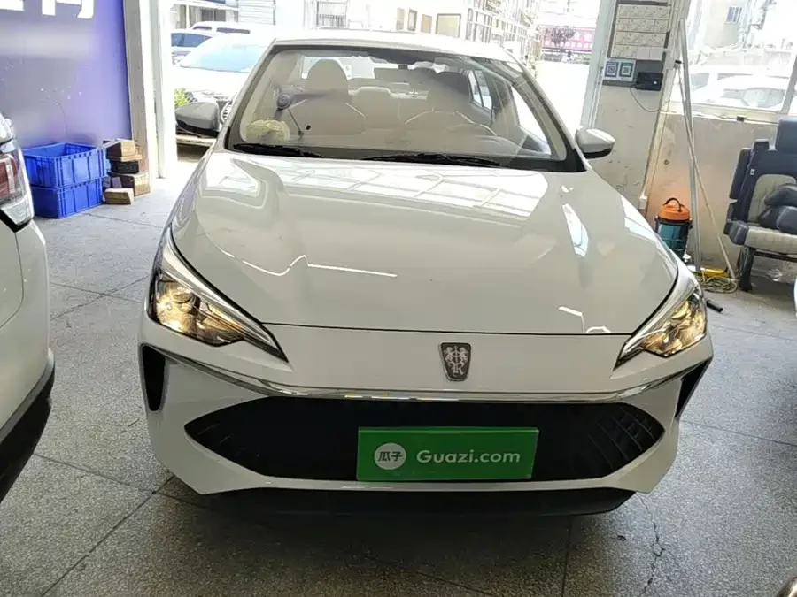 Roewe i5