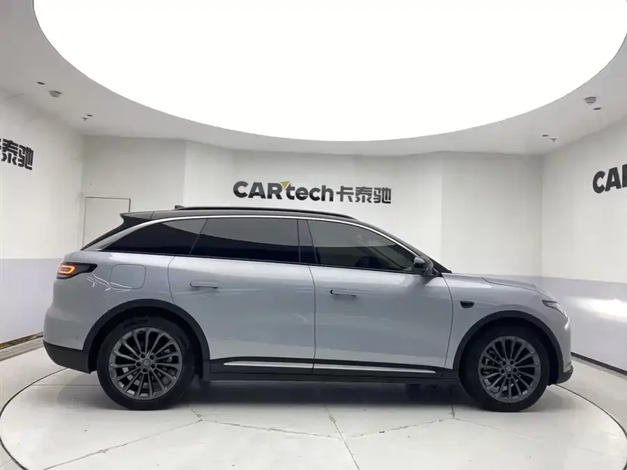 Leapmotor C11