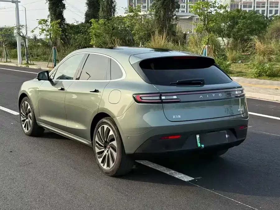 AITO Wenjie M5