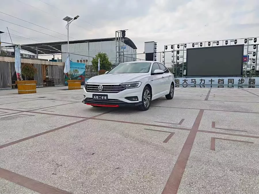 Volkswagen Sagitar
