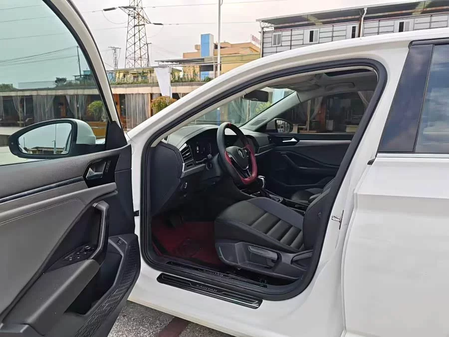 Volkswagen Sagitar