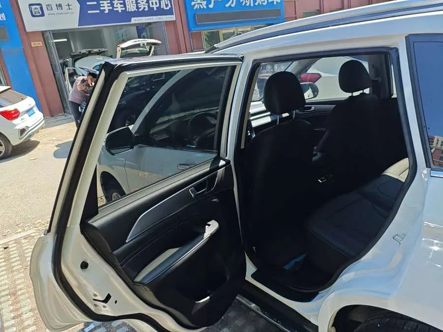 Haval M6