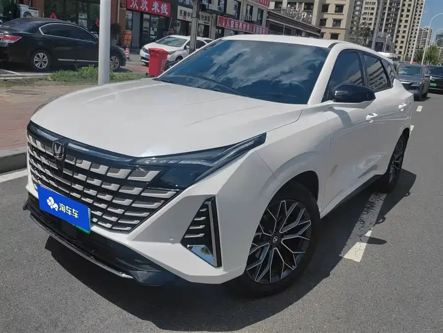 Changan UNI-Z PHEV