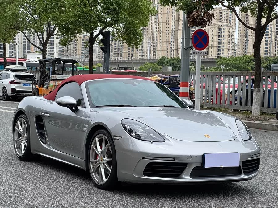 Porsche 718