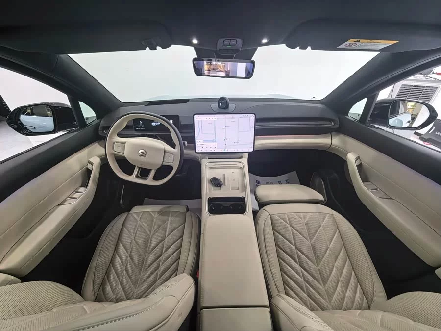 NIO ES6