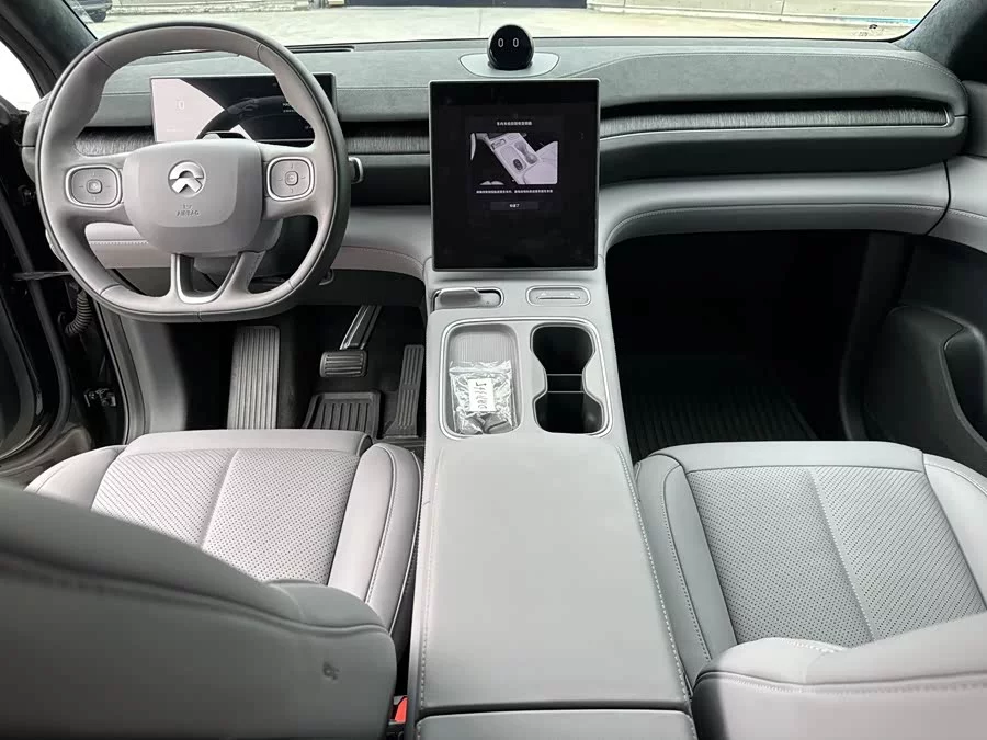 NIO EC6