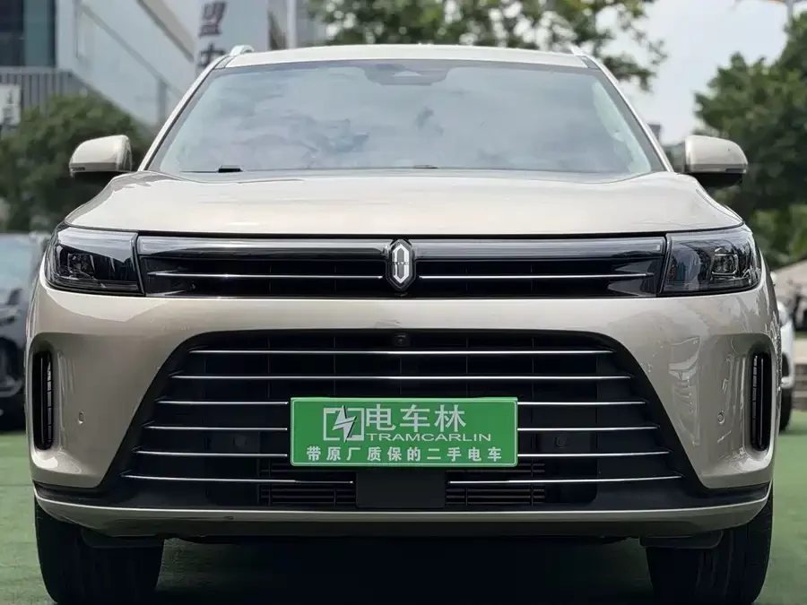 AITO Wenjie M7