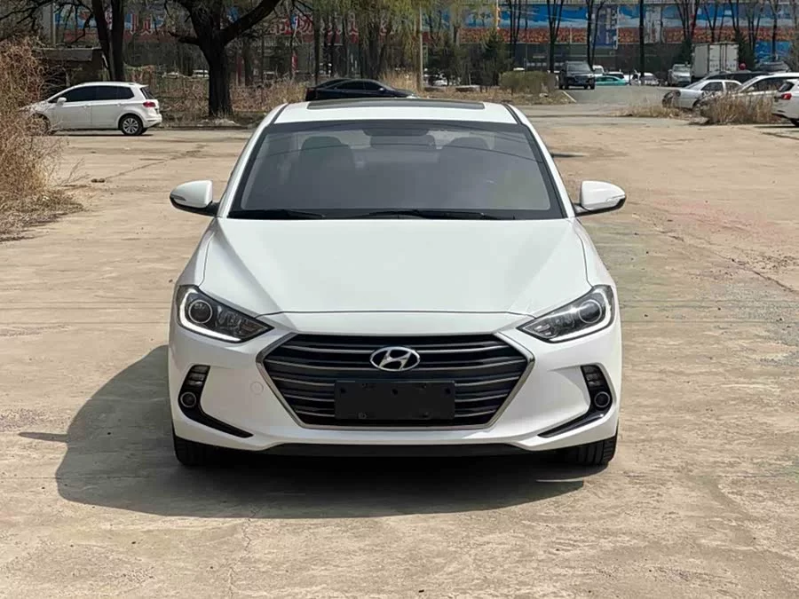 Hyundai elantra