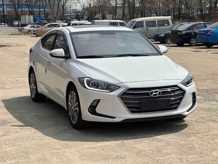 Hyundai elantra