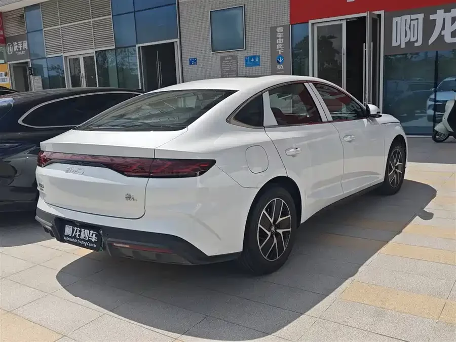 BYD Qin L