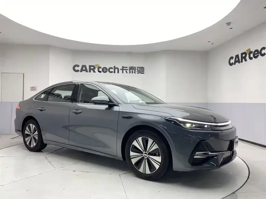 Geely Galaxy A7 EM